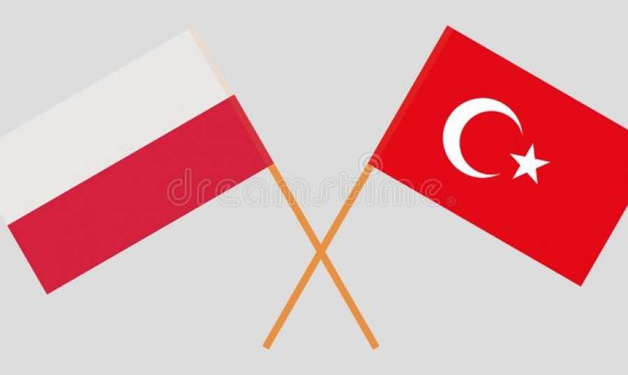 Turkey lifts visa for Polish nationals