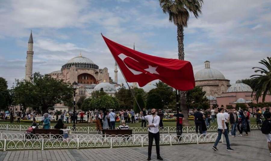 'Türkiye' as new country name to replace 'Turkey'