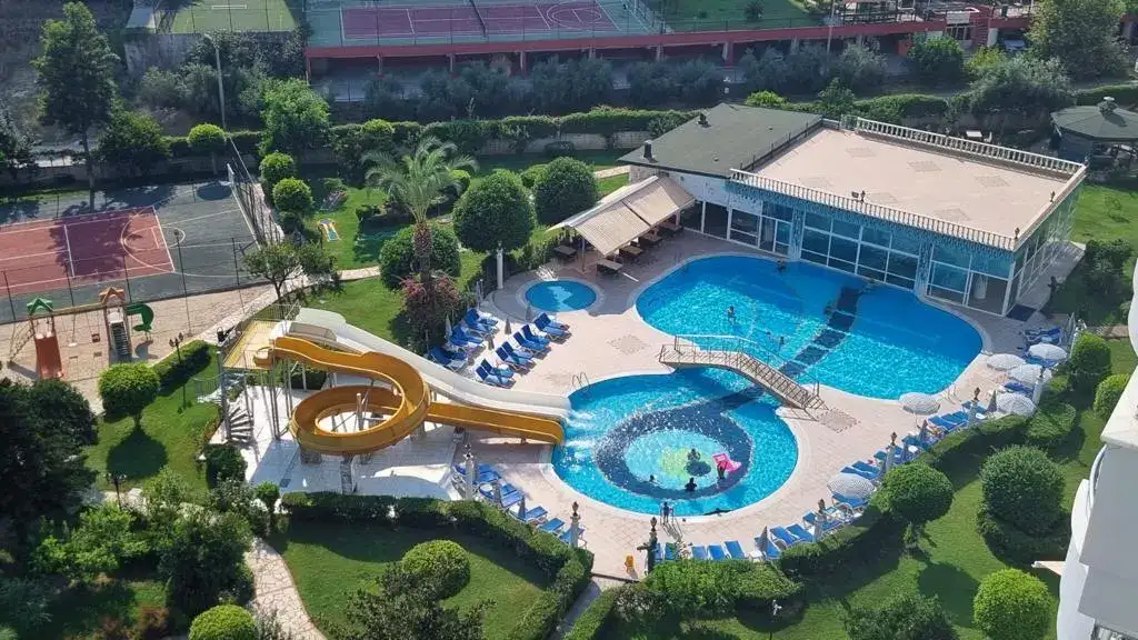 4+1 DPX FOR SALE IN A FULL ACTIVITY COMPLEX IN ALANYA / CİKCİLLİ