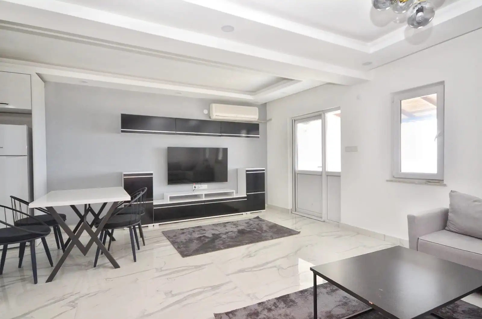 NEWLY RENOVATED VILLA IN DEMIRTAŞ JUST 600M. FROM THE BEACH WITH VIEW