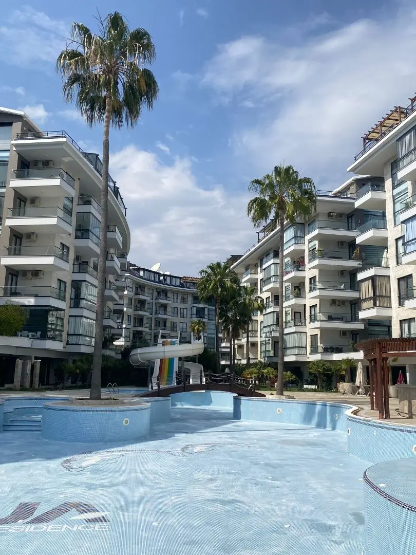 FURNISHED APARTMENT FOR SALE IN A FULL FACILITY COMPLEX IN KESTEL