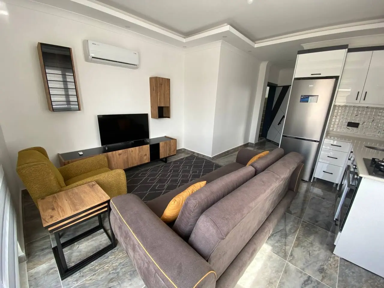 NEWLY BUİLT APARTMENT FOR SALE İN BEST LOCATİON OF KESTEL