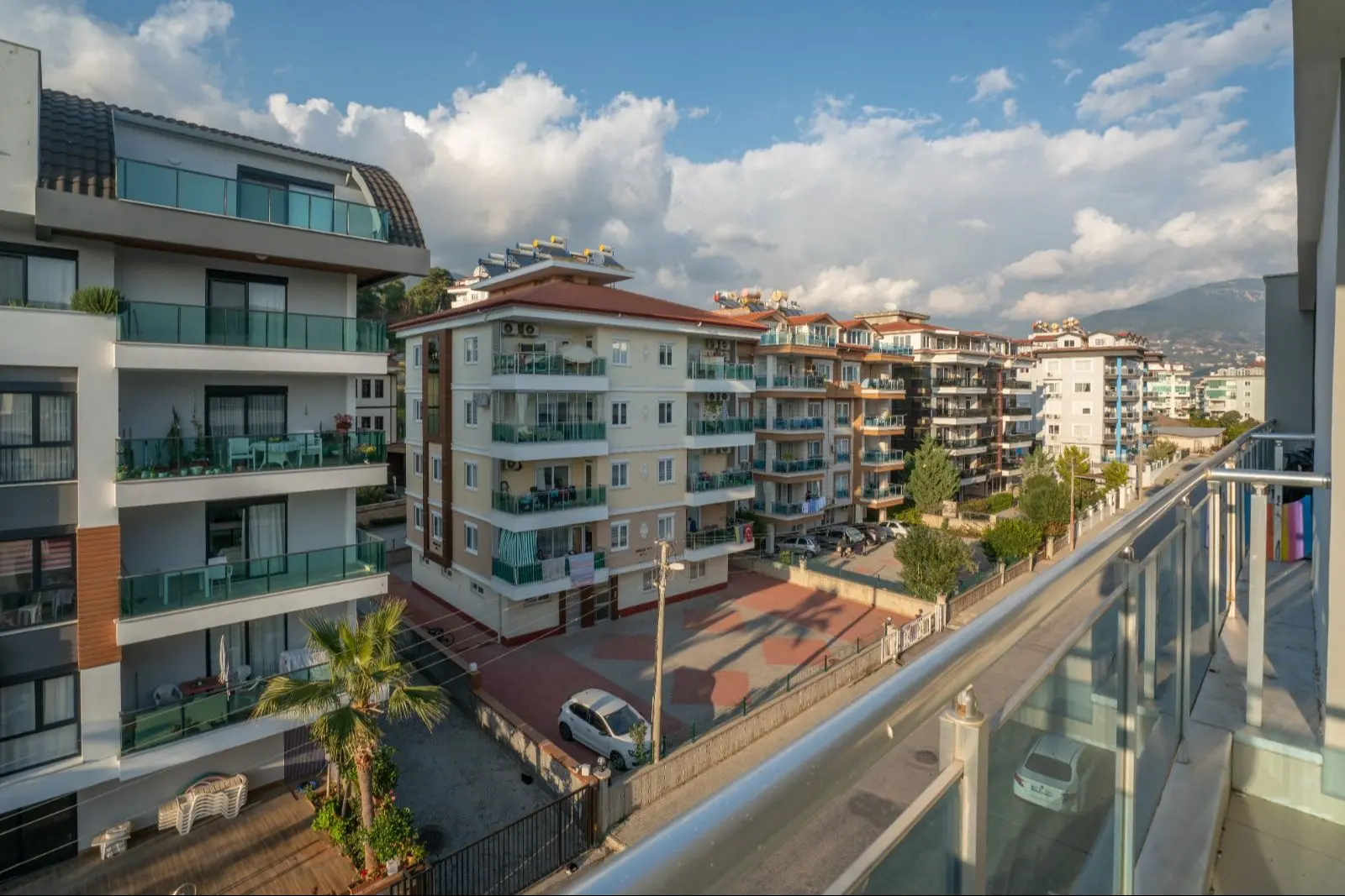 FURNISHED APARTMENT IN A COMPLEX WITH FULL INFRASTRUCTURE IN ALANYA
