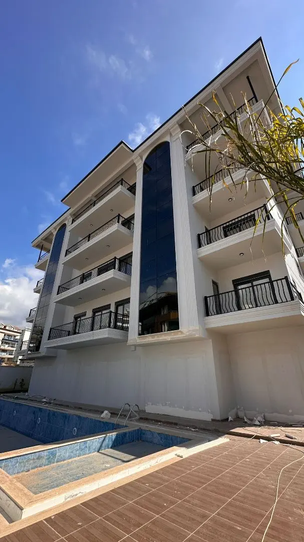 2+1 UNFURNISHED APARTMENT IN A FULL FACILITY COMPLEX 