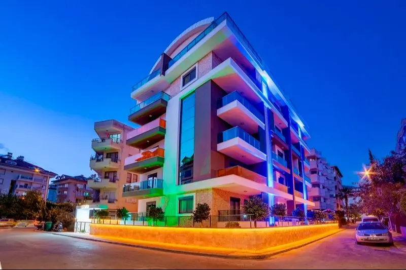 FURNISHED 2+1 IN A COMPLEX WITH ALL AMENITIES IN THE CENTER OF ALANYA