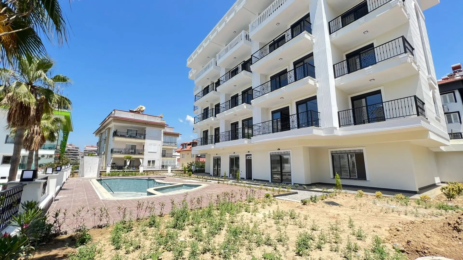 NEWLLY BUİLT APARTMENT FOR SALE İN THE BEST LOCATİON OF KESTEL