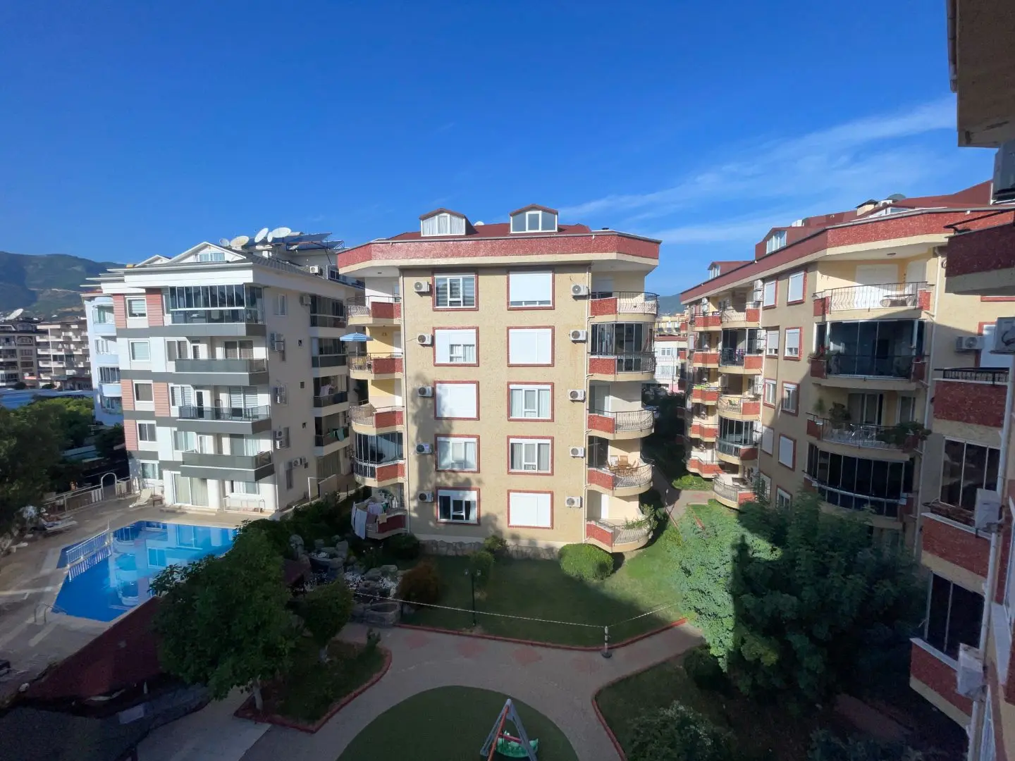 200M FROM THE SEA 2+1 APARTMENT IN OBA-ALANYA