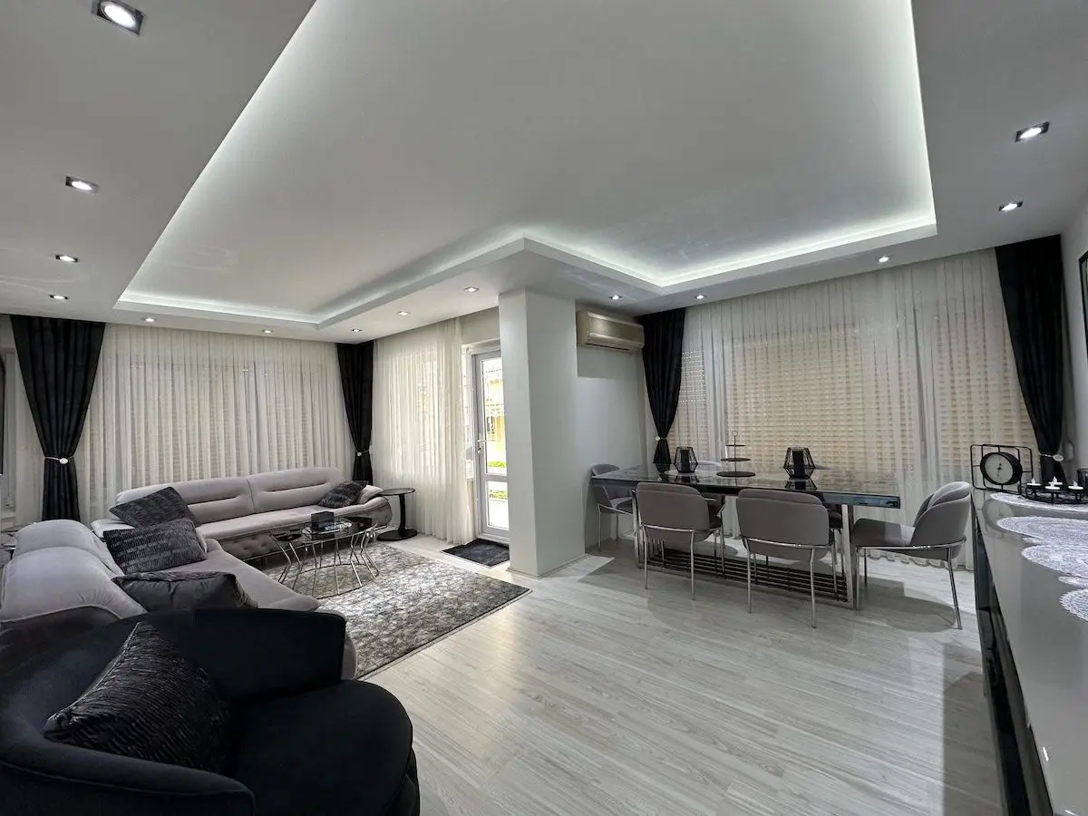 200M FROM THE FAMOUS CLEOPATRA BEACH FURNISHED 2+1 APARTMENT - ALANYA