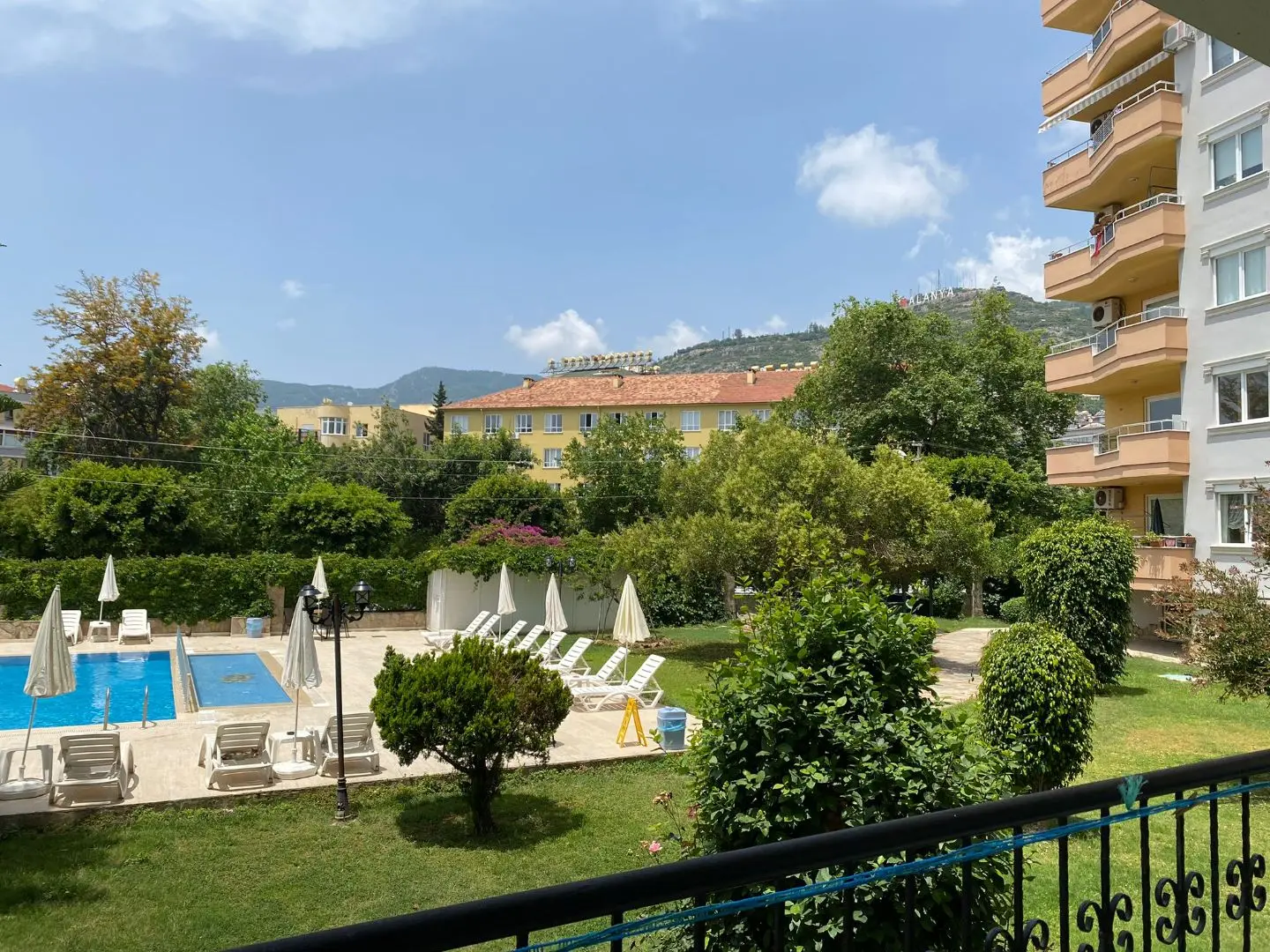 FURNISHED 2+1 FLAT IN THE CENTER OF ALANYA