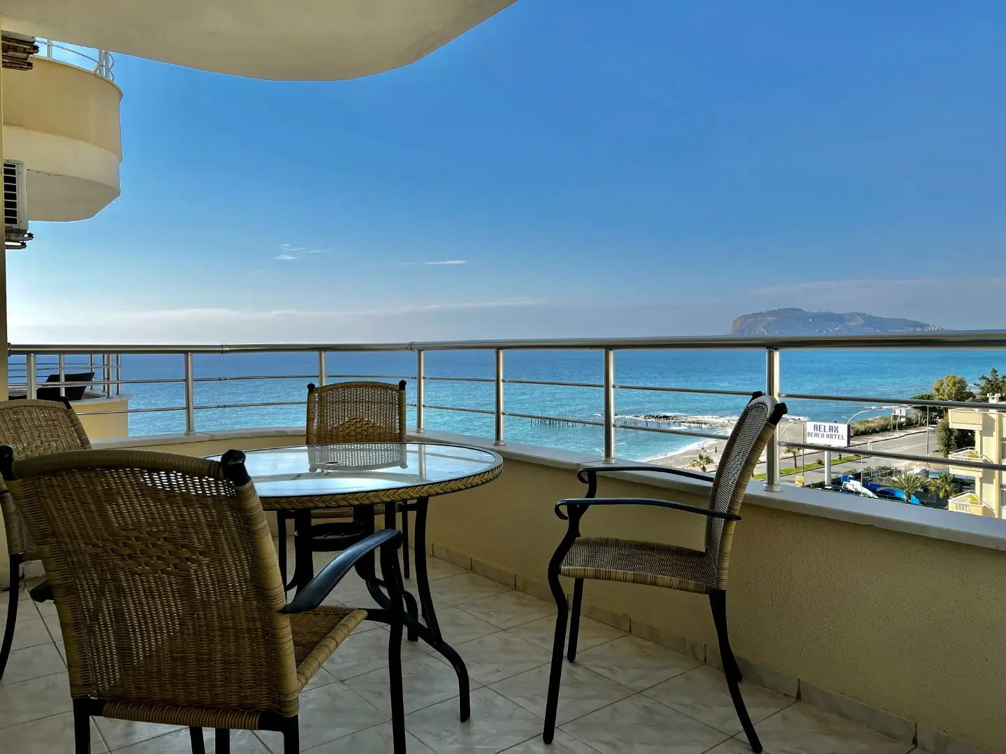 FURNISHED APARTMENT 2+1 WITH PANORAMIC SEA VIEW IN TOSMUR