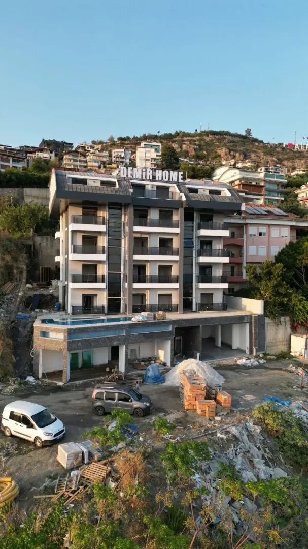 1+1 FLAT WITH VIEW IN A NEW BUILDING IN ALANYA