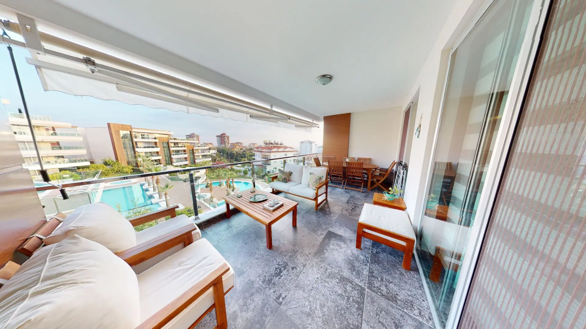FURNISHED 2+1 FLAT WITH A BEAUTIFUL VIEW FROM BALCONY IN ALANYA