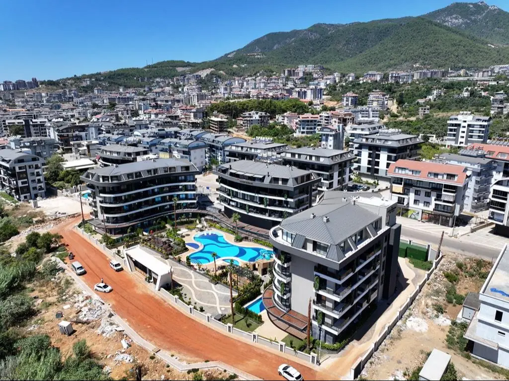 1+1 APARTMENT FOR SALE IN A FULL ACTIVITY SITE IN ALANYA OBA