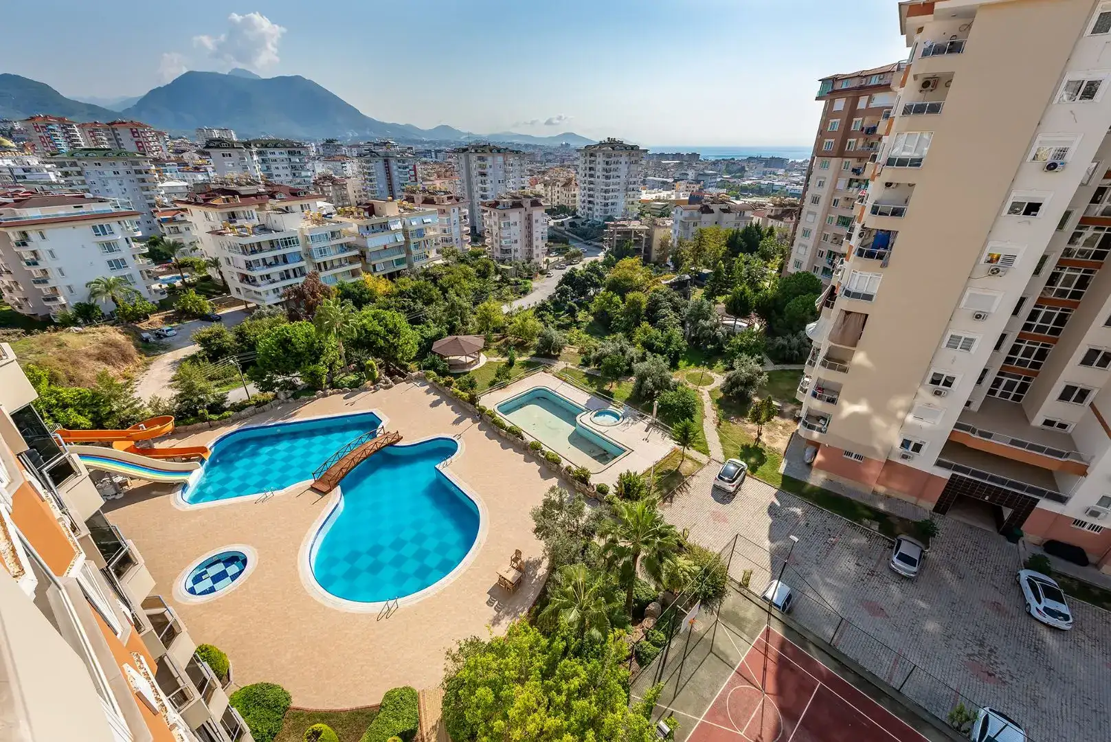 FULLY FURNİSHED 2+1 APARTMENT İN THE CENTER OF ALANYA 