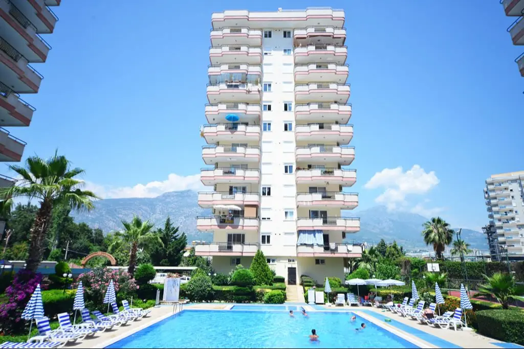 ACTIVE AND SPACIOUS 2+1 FLAT FOR SALE IN MAHMUTLAR, ALANYA