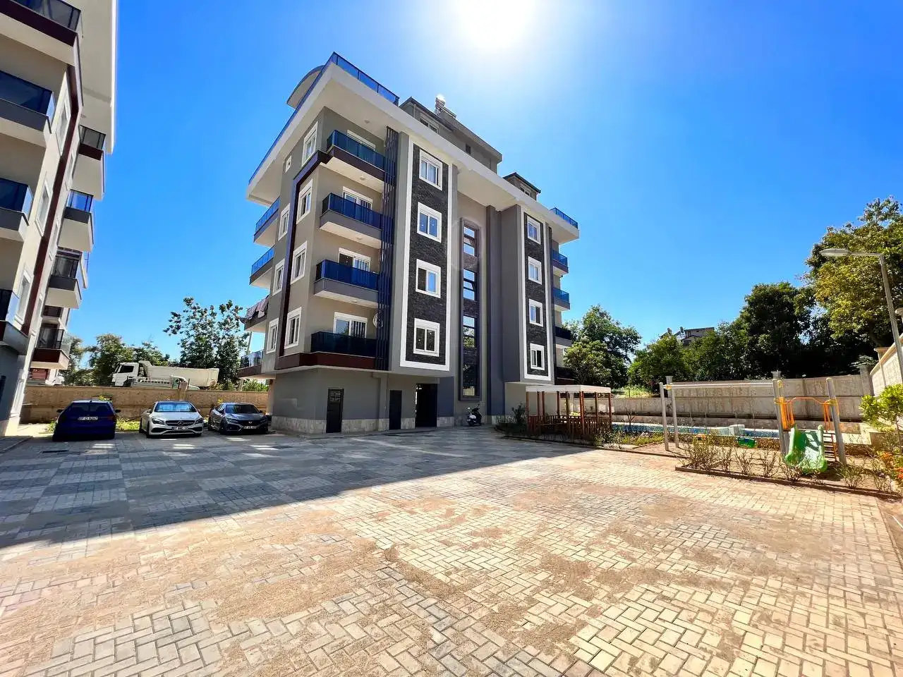 3+1 NEWLY BUİLT APARTMENT FOR SALE İN OBA-ALANYA